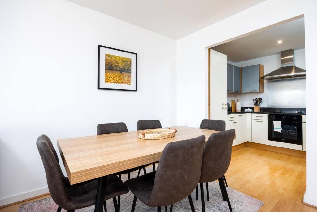 Lovely 2 Bedroom Apartment With Balcony Dublin Buitenkant foto